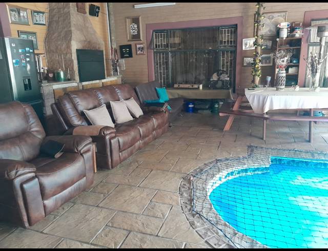 4 BEDROOM HOUSE FOR SALE IN BO-DORP